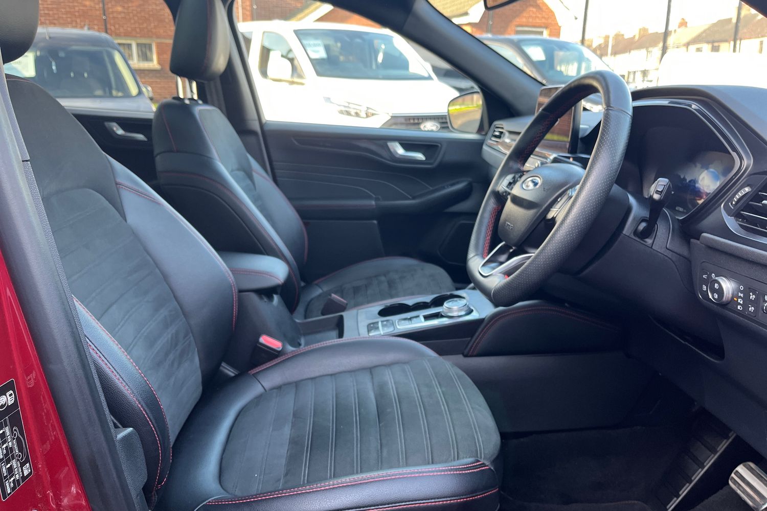 Ford KUGA Photo 16