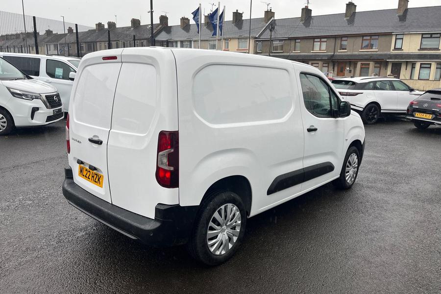 Peugeot PARTNER Photo autoimg-b42b983b286d9443ea829ac214fa8a18671344a7.jpg