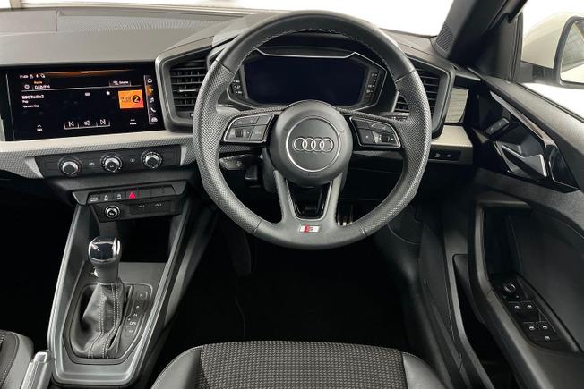 Audi A1 Photo 11