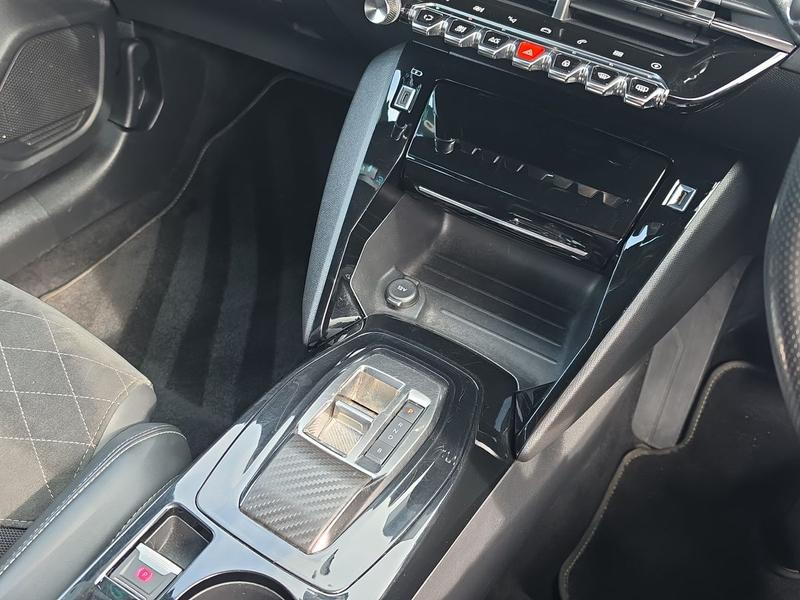 Used Peugeot E-208 YT22MXM 23