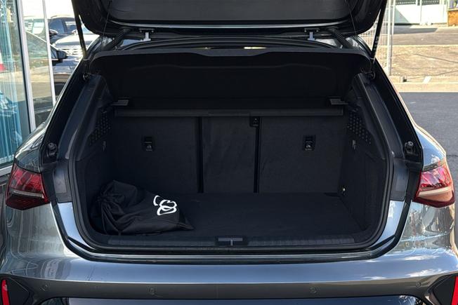 AUDI A3 Photo 12