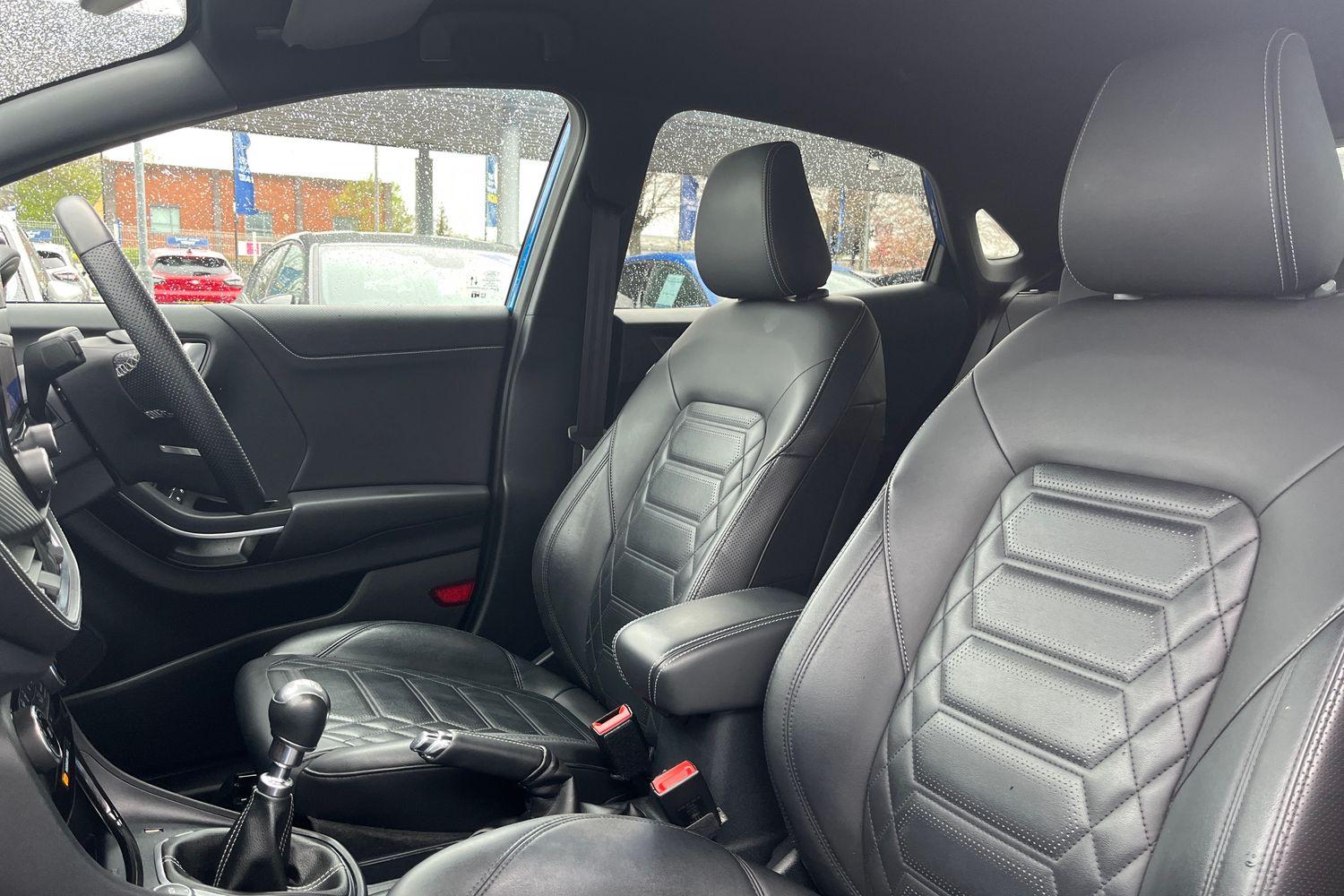 Ford PUMA Photo 18