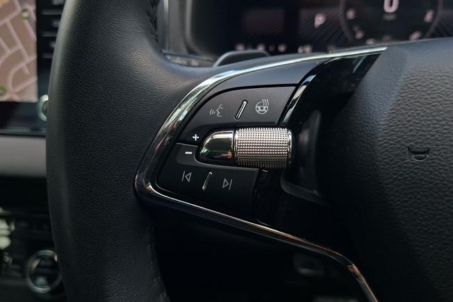 ŠKODA Karoq Photo 16