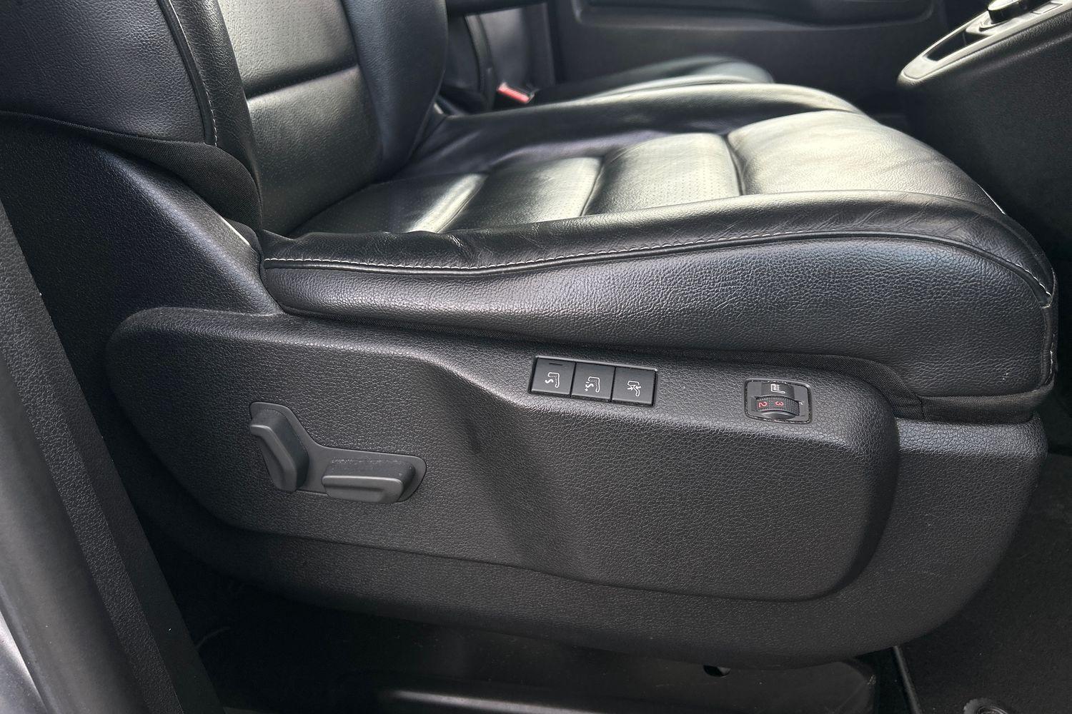 Peugeot TRAVELLER Photo 31