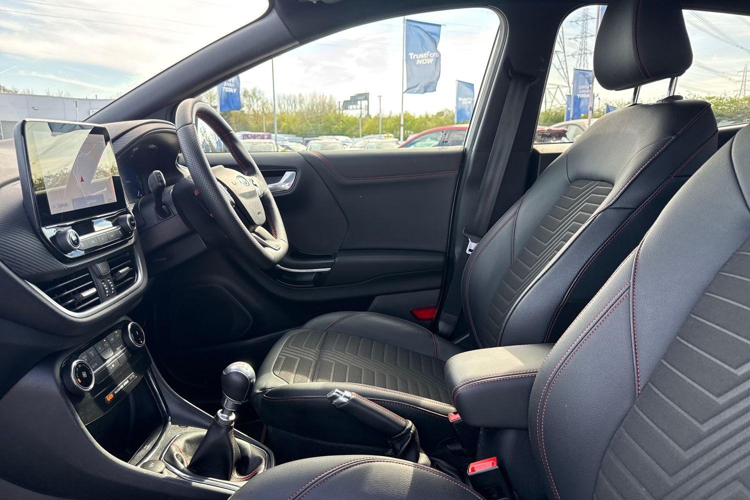 Ford PUMA Photo 18