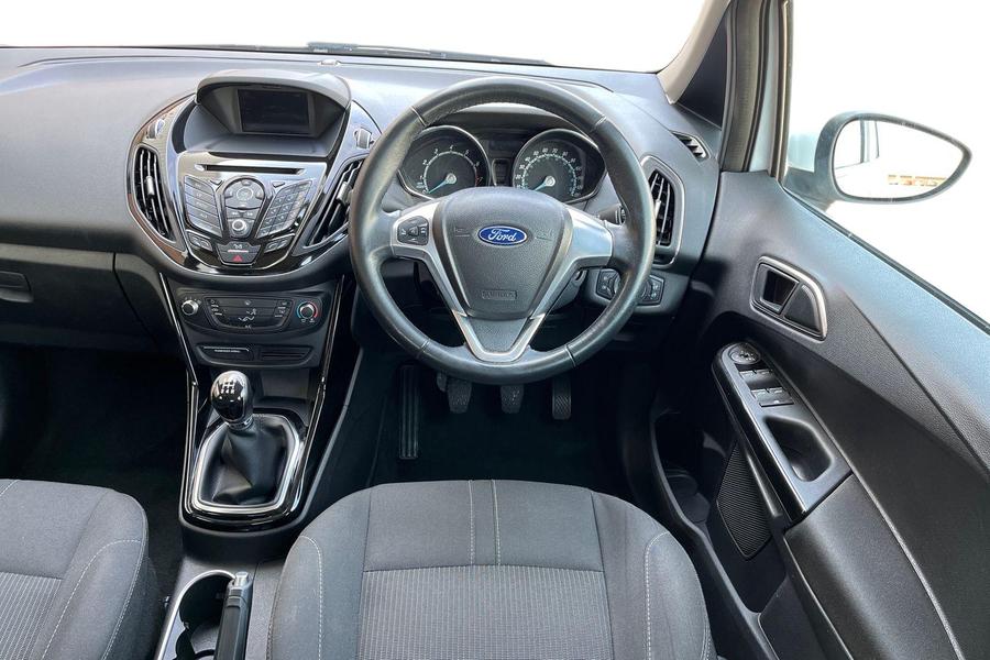Ford B-MAX Photo autoimg-b435c63d0bbbd50166668277fd0c420fc703d87b.jpg