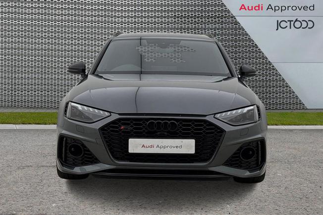 Audi RS4 Photo 8