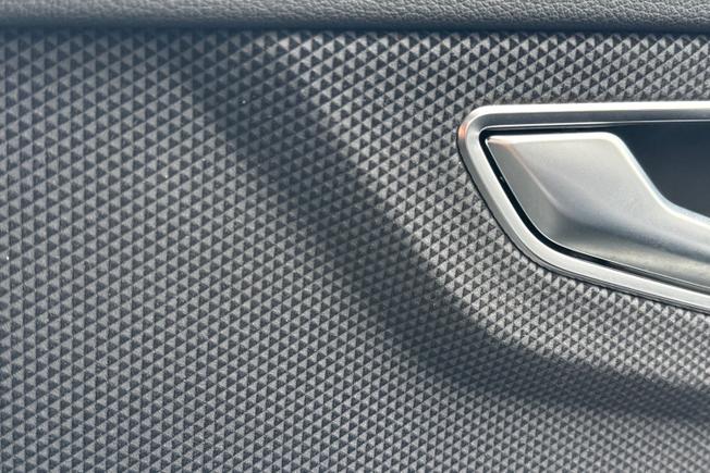 Audi Q2 Photo 25