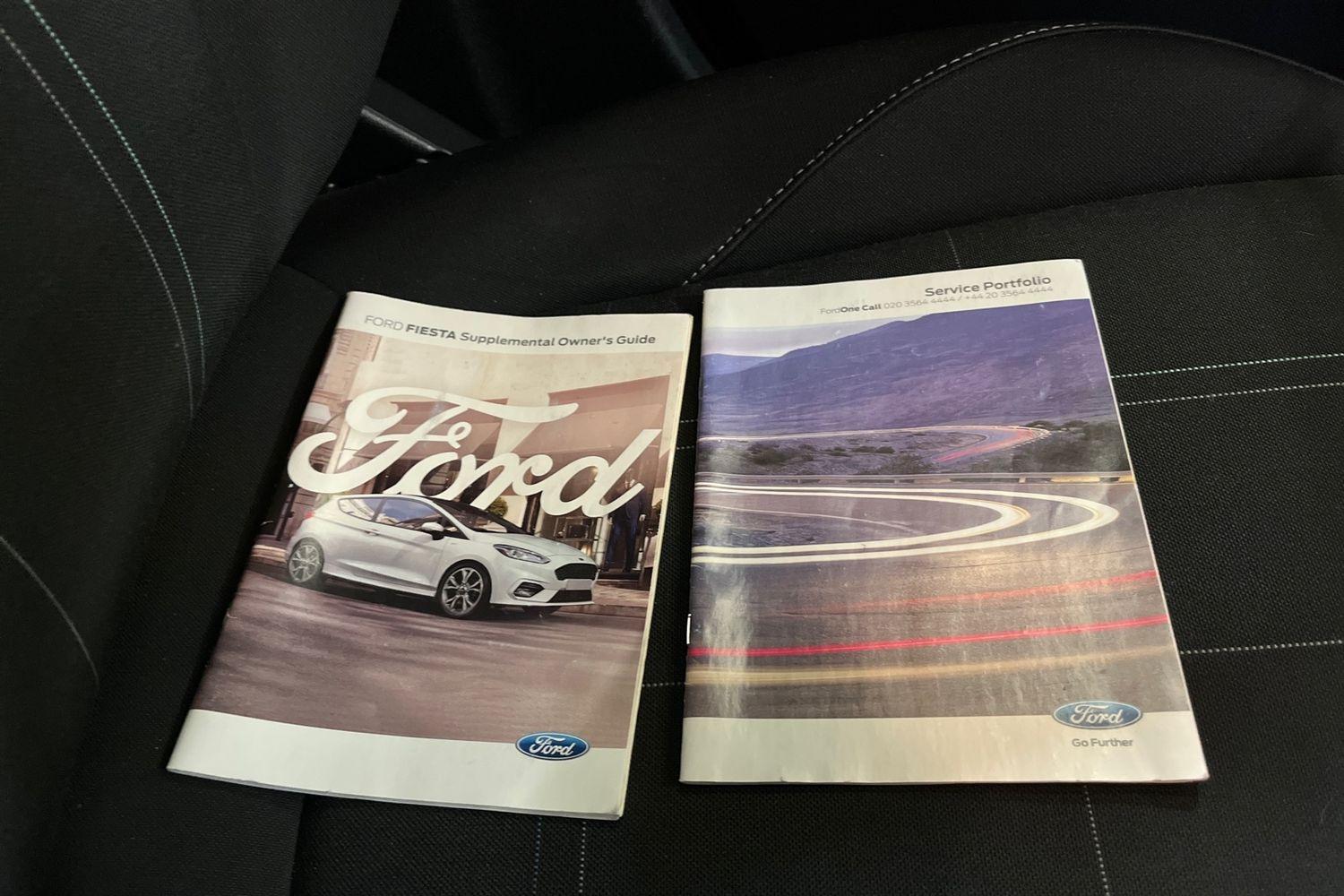 Ford FIESTA Photo 21