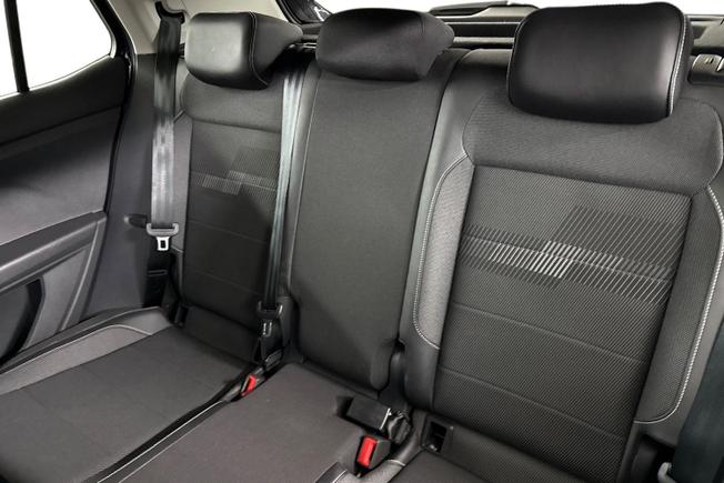 VOLKSWAGEN T-Cross Photo 9