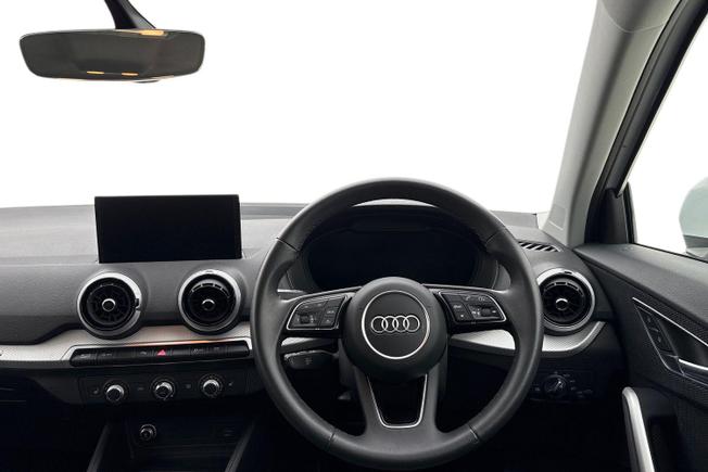 AUDI Q2 Photo 11