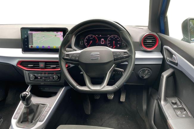 SEAT Arona Photo 11