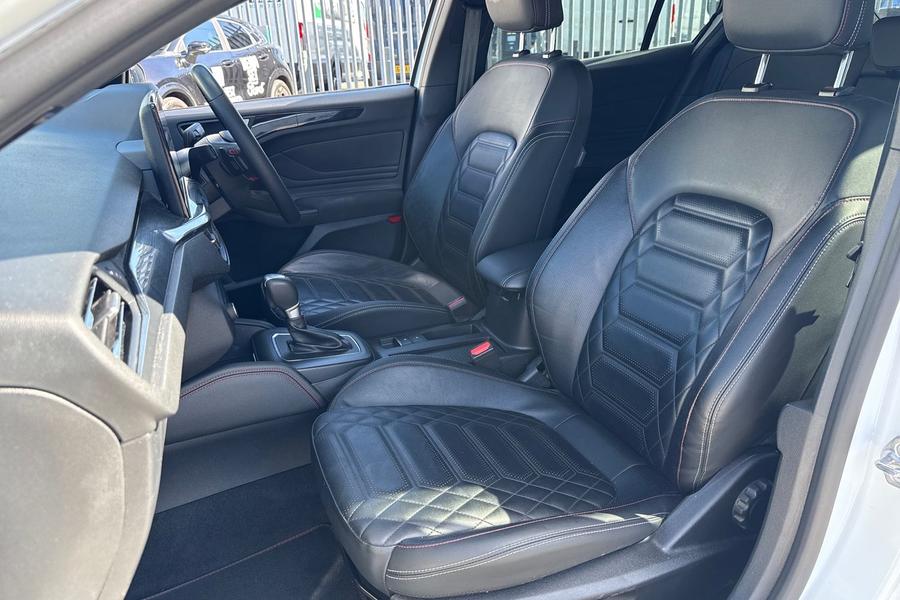 Ford Focus Photo autoimg-b441f2d1f0e4ab3006a124798b80b554d6b94e95.jpg