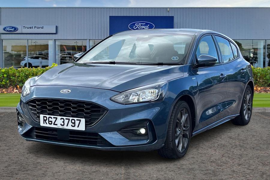 Ford FOCUS Photo autoimg-b443aaf7e8d502a0c7154b70240b5c4d150526a9.jpg