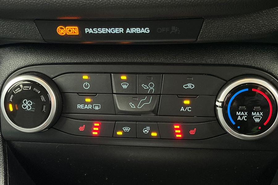 Ford FIESTA Photo autoimg-b446d31209105a59ed28b6409e672e53f78fba7e.jpg