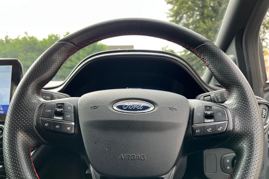 Ford PUMA Photo autoimg-b448afed8722327613df9bb4160c0751a04cc063.jpg