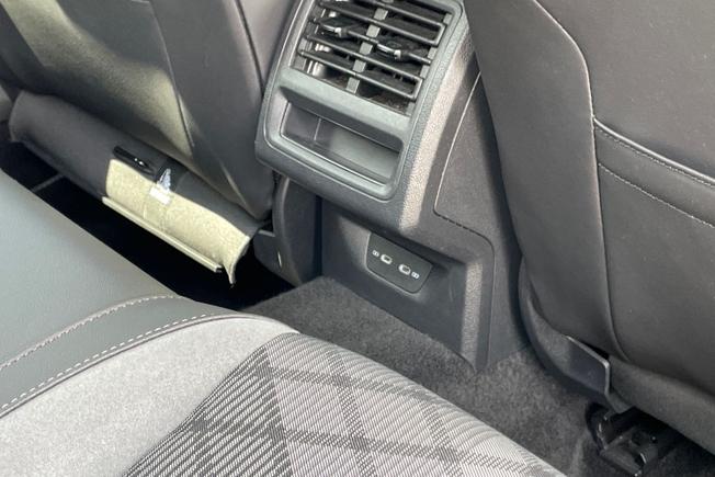 VOLKSWAGEN Golf Photo 45