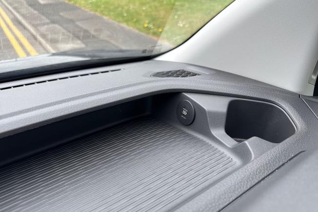 VOLKSWAGEN e-Transporter Photo 41