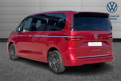 VOLKSWAGEN Multivan Photo 3