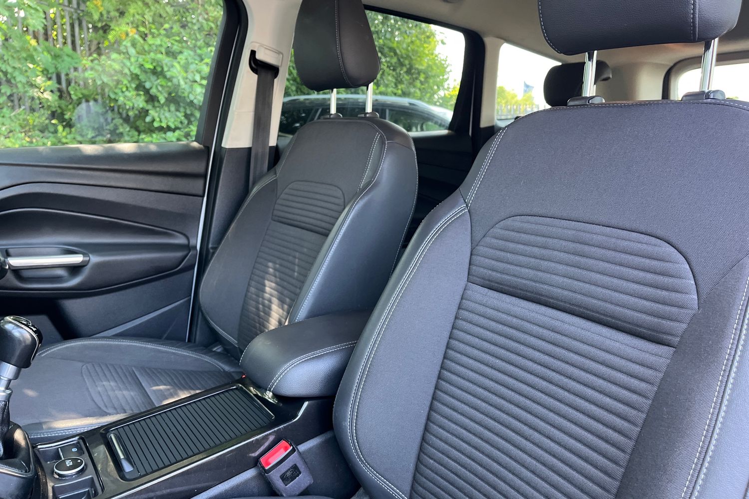 Ford KUGA Photo 18