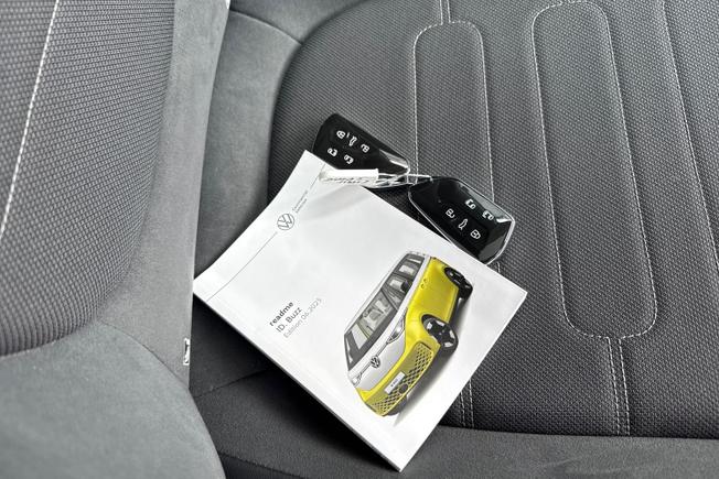 VOLKSWAGEN ID. Buzz Photo 42
