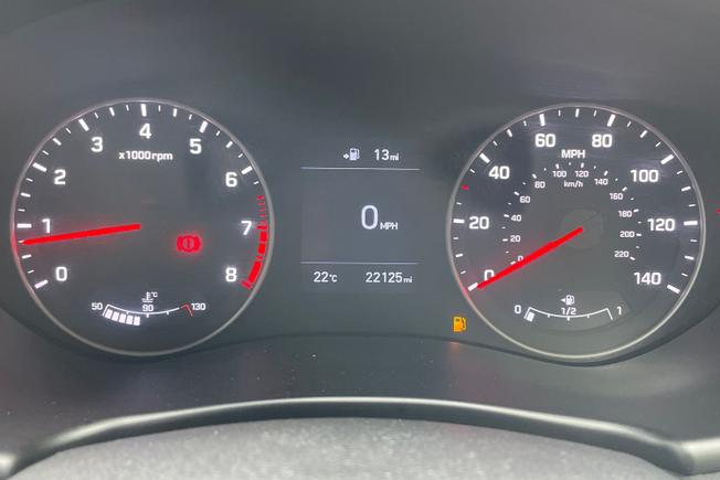 HYUNDAI i20 Photo 15