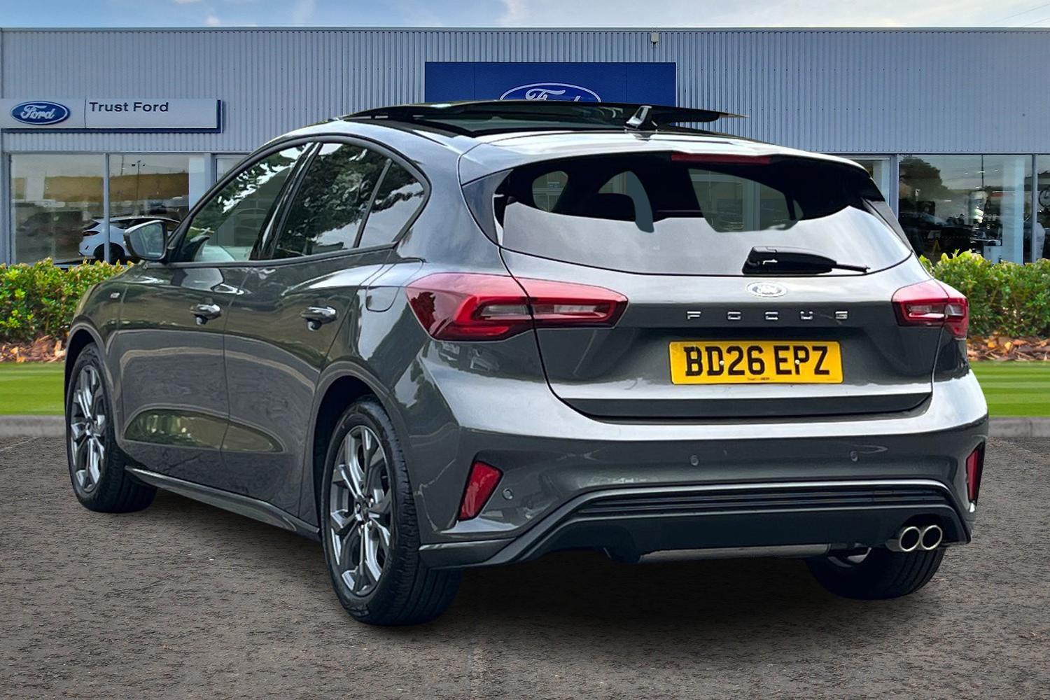 Ford FOCUS Photo 1