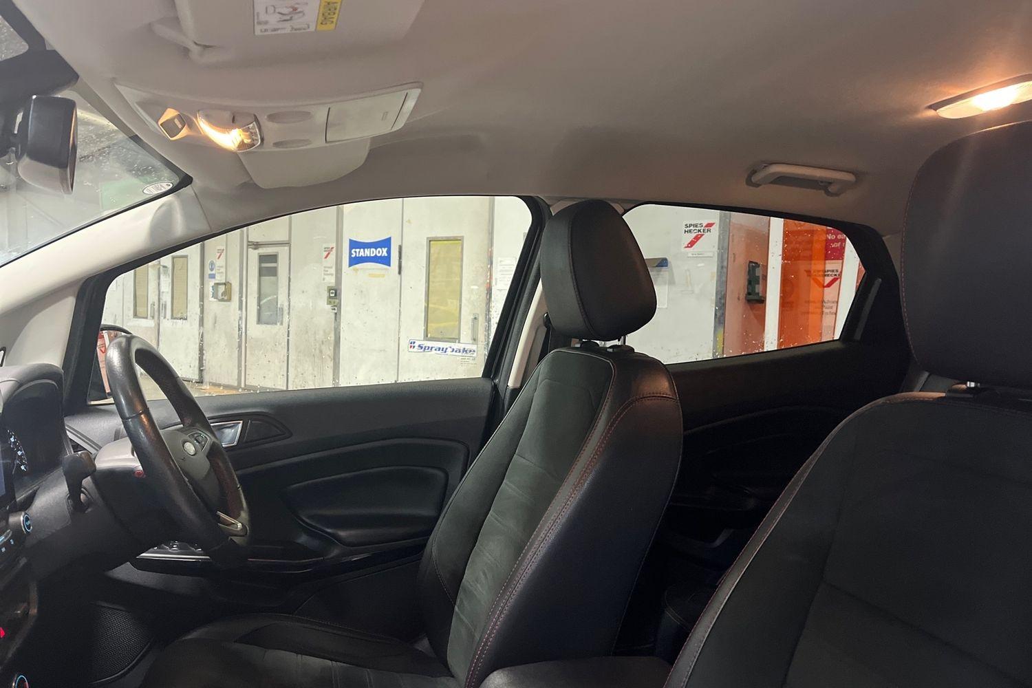 Ford ECOSPORT Photo 18