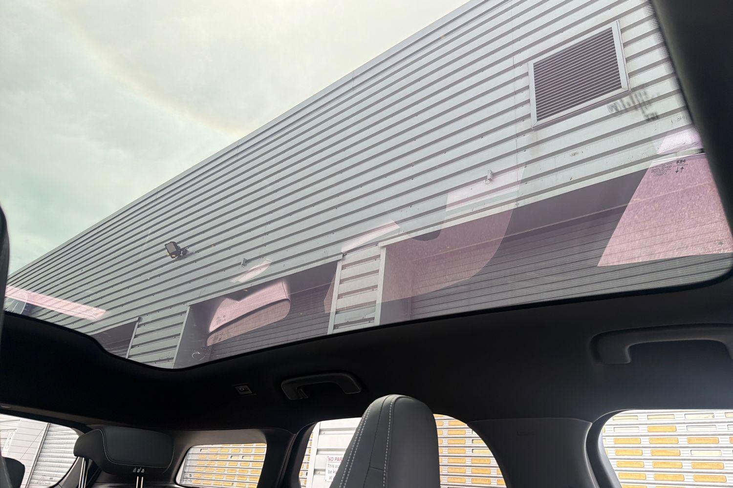 Ford Explorer Photo 32