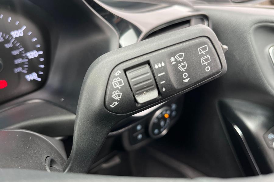 Ford Fiesta Photo autoimg-b45ac47b601631cd1726fa0feb9b8a510cf057eb.jpg