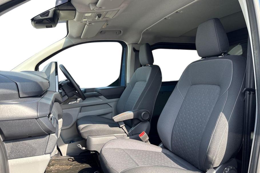 Used Ford TRANSIT CUSTOM YO25URK 9