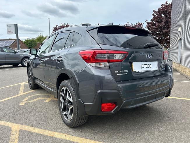 SUBARU Xv Photo 23