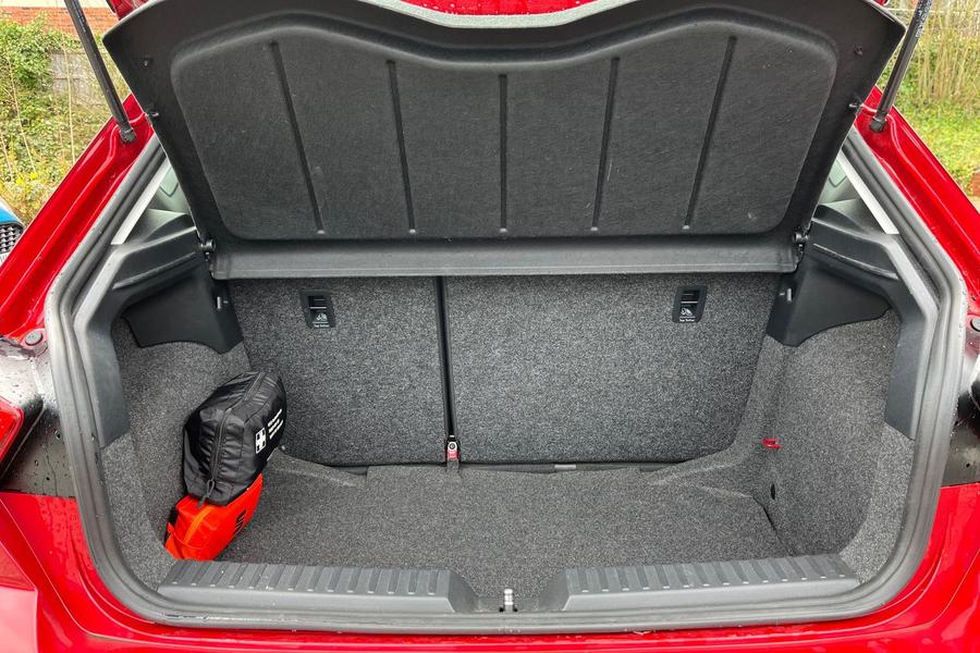 SEAT Ibiza Photo autoimg-b45f2e9003c5cc3c3eb3d4d64f01b04a806e39b3.jpg