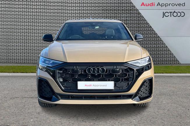 AUDI Q8 Photo 8