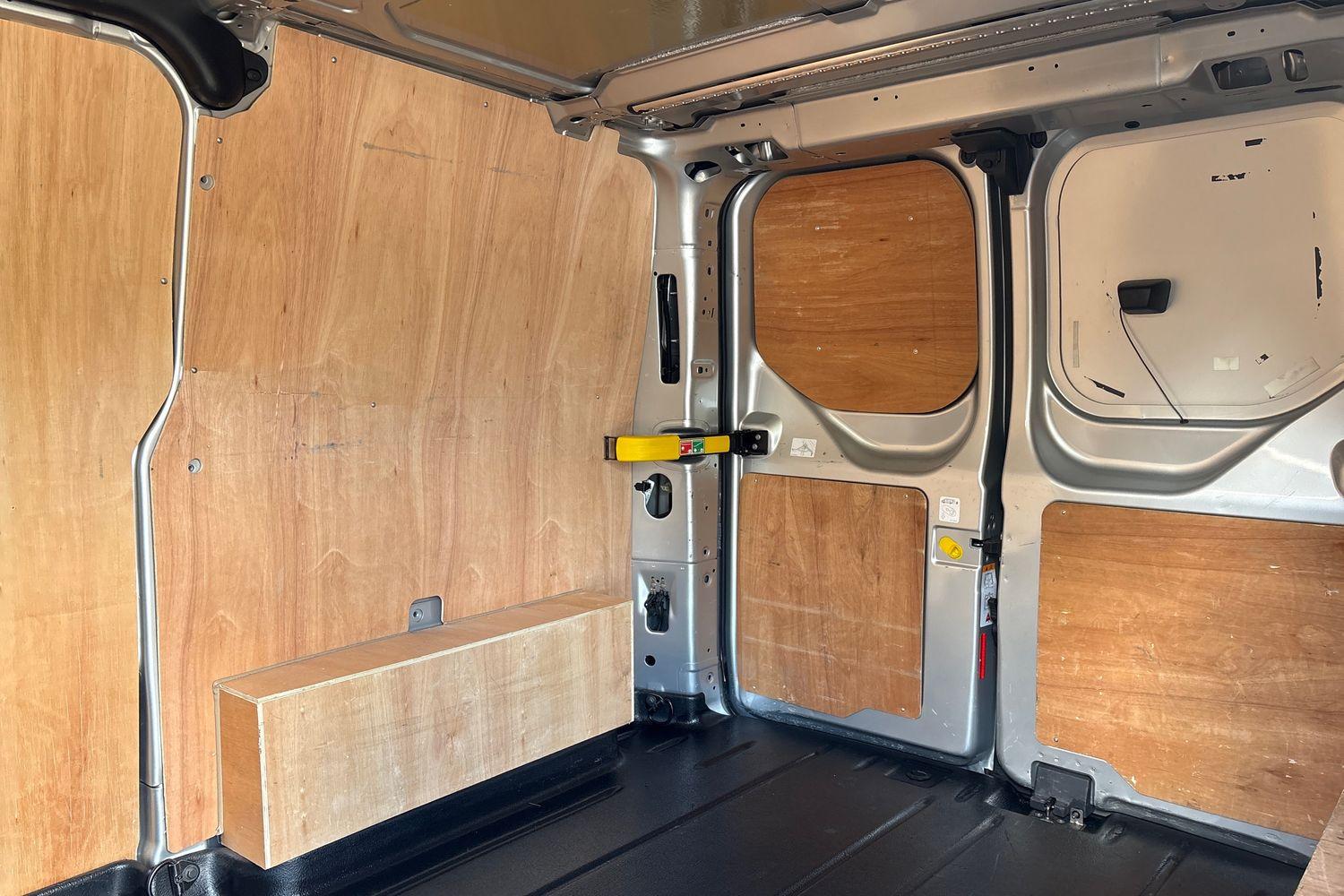 Ford TRANSIT CUSTOM Photo 3