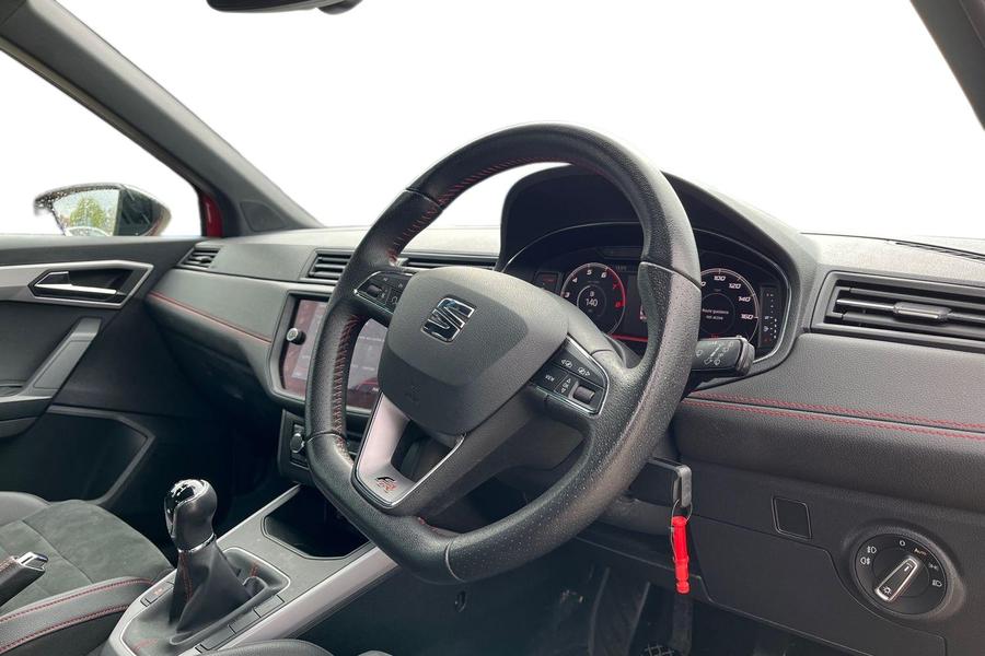 SEAT ARONA Photo autoimg-b46a0b08ebc37bf9226d7a091596c2cb9f3e36db.jpg