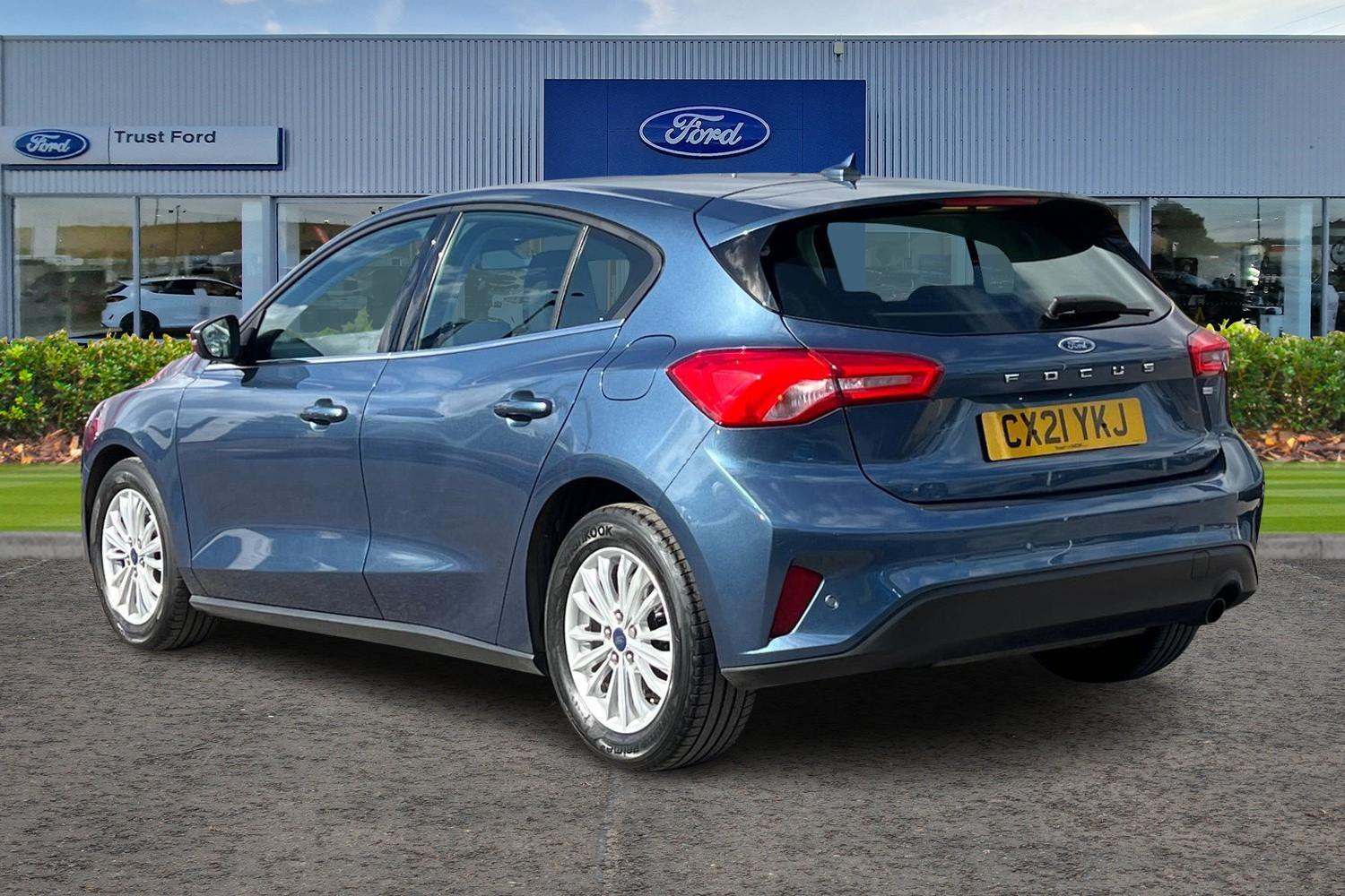 Ford FOCUS Photo 1