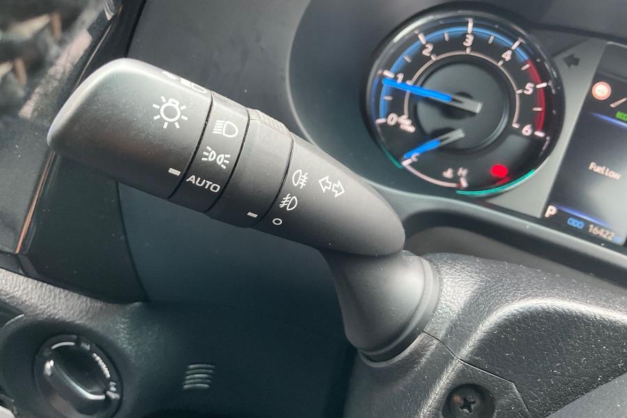 Toyota Hilux Photo autoimg-b470696ecf41a21429c4b4ab6681c4c8c3cd6dce.jpg