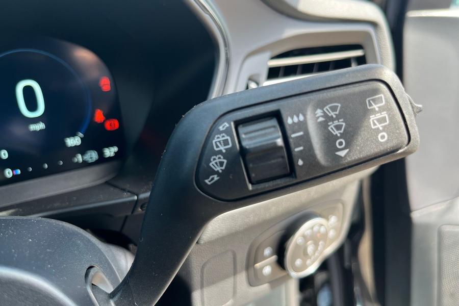 Ford FOCUS Photo autoimg-b472b2fe2fdf161f0a93ee5f197508456d717c6e.jpg