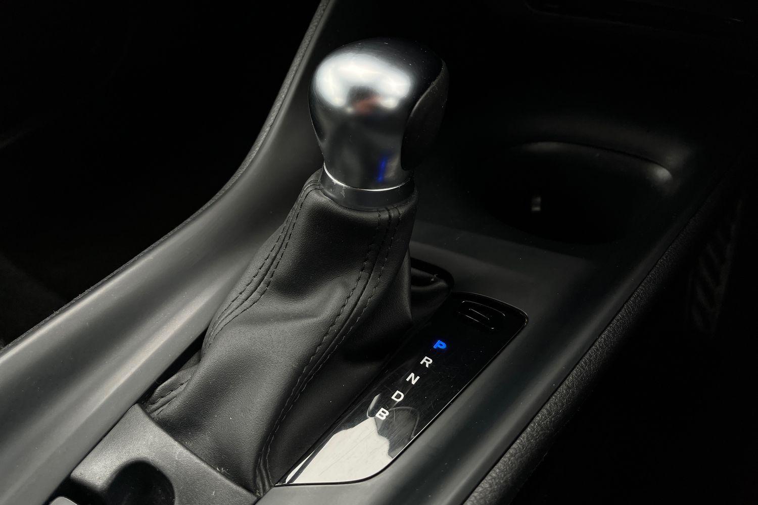 Toyota C-HR Photo 29