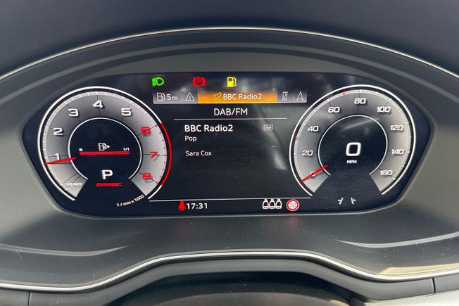 AUDI A4 Avant Photo 15