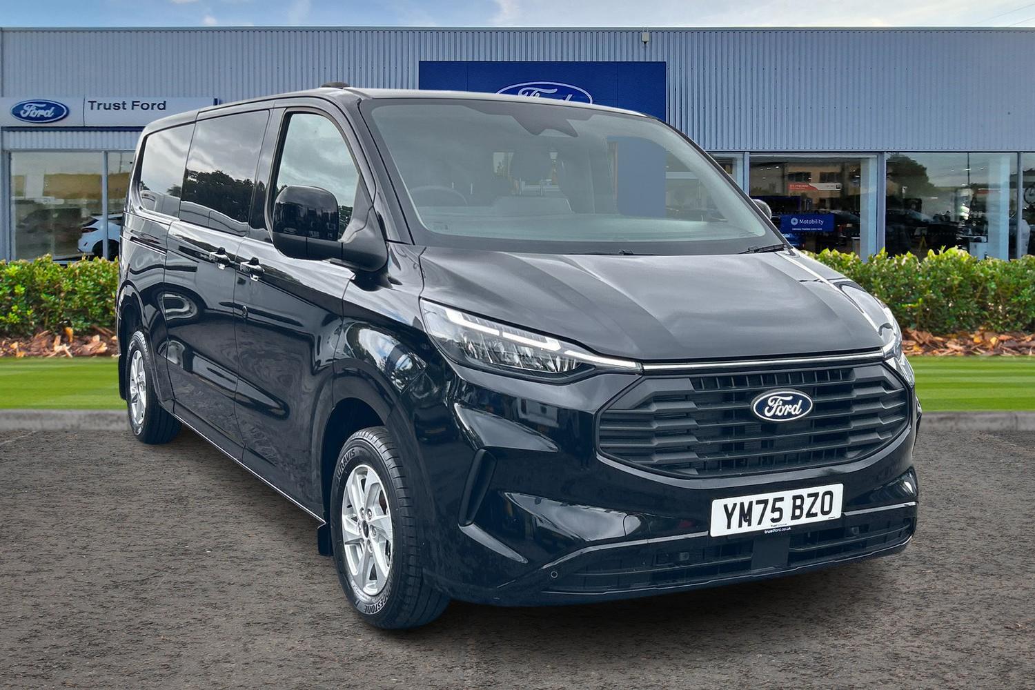 Ford TRANSIT CUSTOM Photo 0