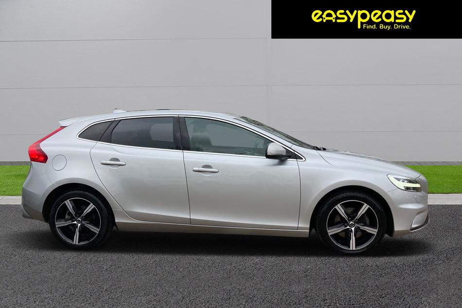 Volvo V40 Photo autoimg-b4783bb55ae5810fbef54a72479f5143a02de9df.jpg