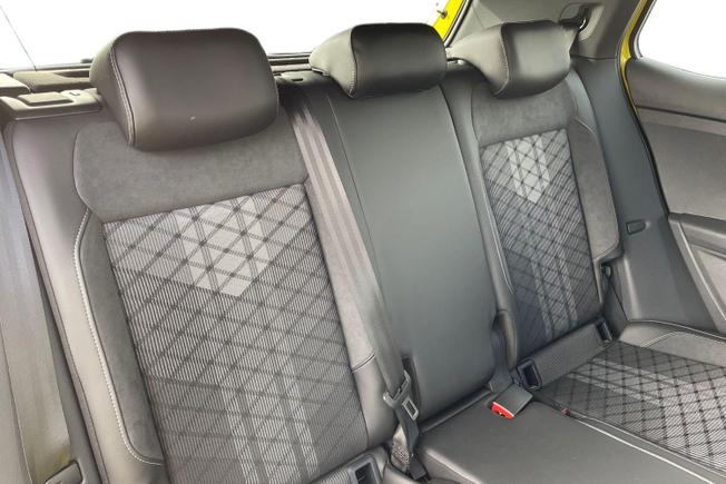 VOLKSWAGEN T-Cross Photo 9