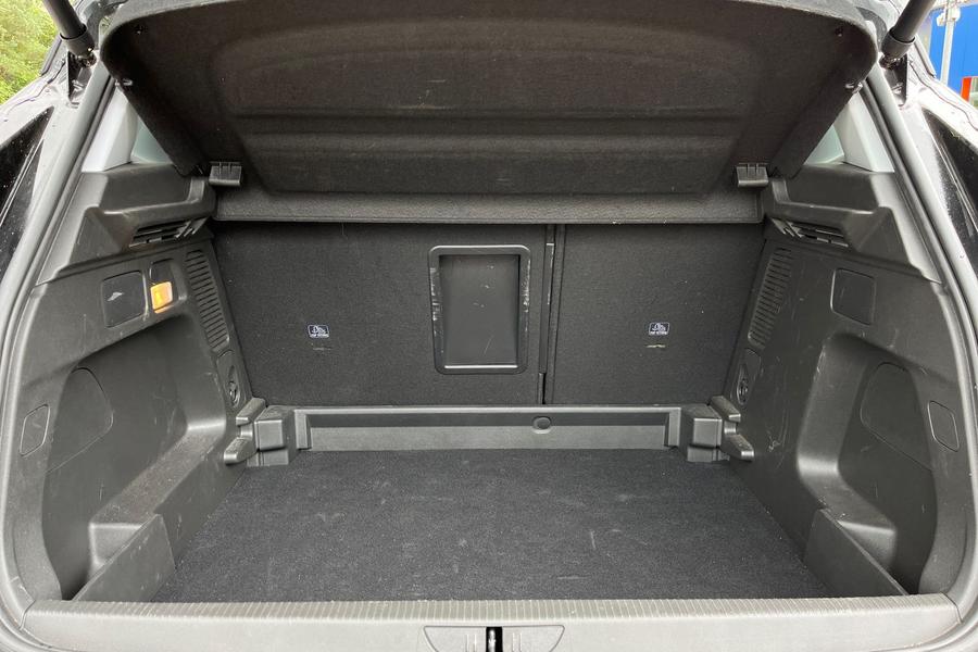 Vauxhall GRANDLAND Photo autoimg-b478b1a2c852bff97334c189be3b09141289145f.jpg