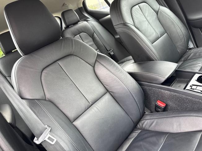 VOLVO Xc40 Photo 29