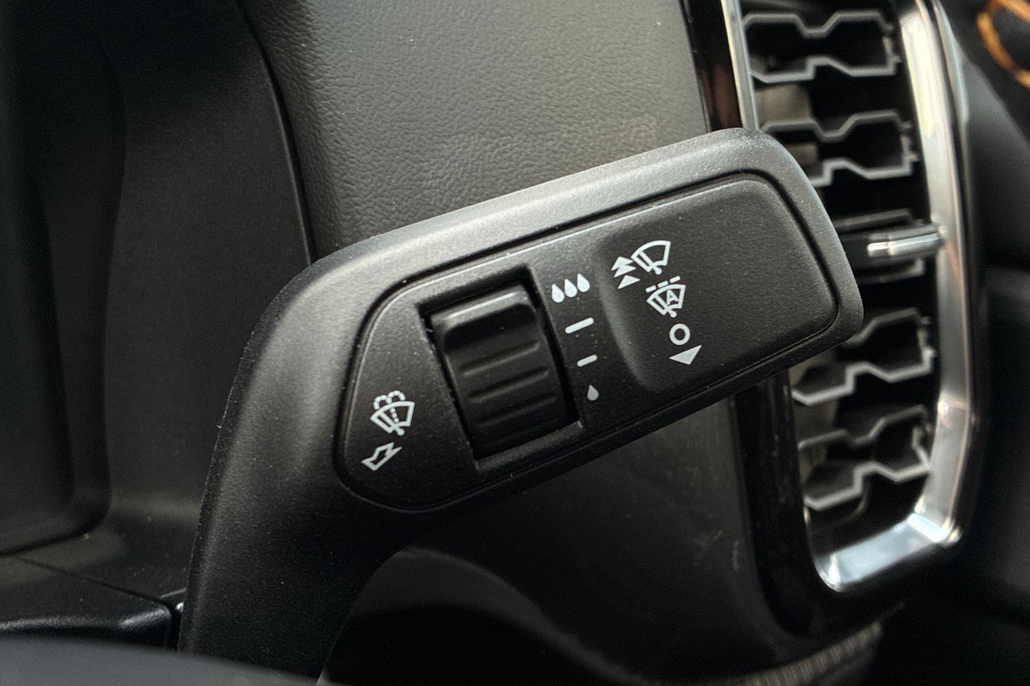 Ford RANGER Photo 18