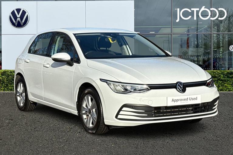 Used 2022 VOLKSWAGEN Golf 1.5 TSI Life Hatchback 5dr Petrol Manual Euro 6 (s/s) (130 ps) White at JCT600