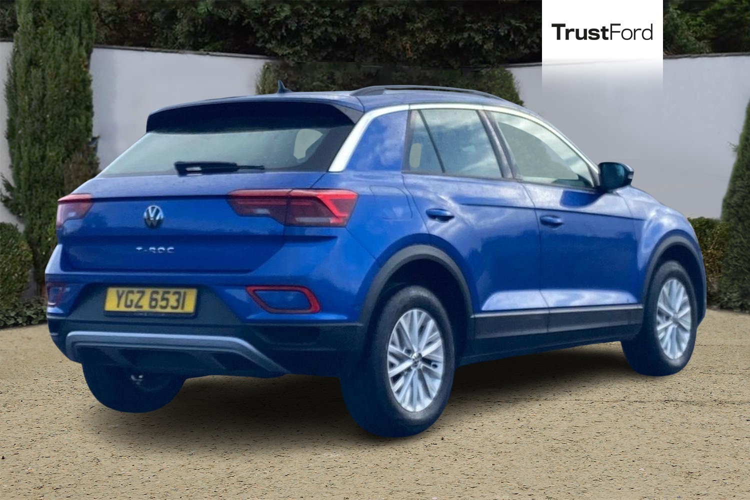 Volkswagen T-ROC Photo 3