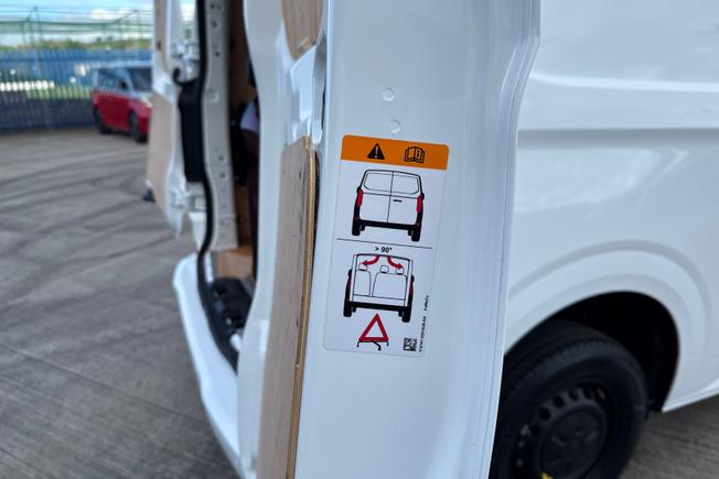 VOLKSWAGEN Transporter Photo 40